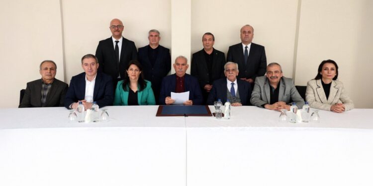 ‘Tek taraflı barış ve çözüm olmaz’