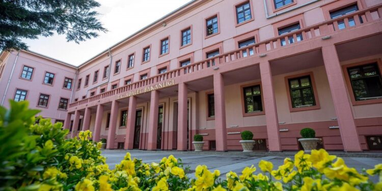 DEM Parti yarın Bakan Tunç’la görüşecek: Masada hangi konular  var?