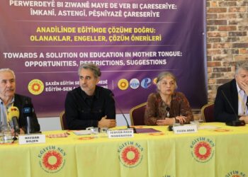 Eğitim Sen’in çalıştayı ikinci günde: Yanlış bilgi köleleştirir