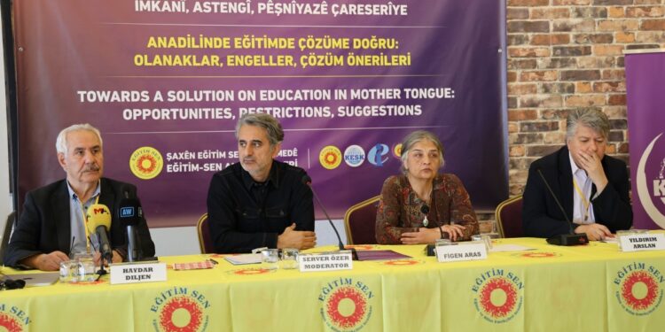 Eğitim Sen’in çalıştayı ikinci günde: Yanlış bilgi köleleştirir