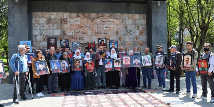 Kayıp yakınları: Gerçekler ortaya çıkarılsın failler yargılansın