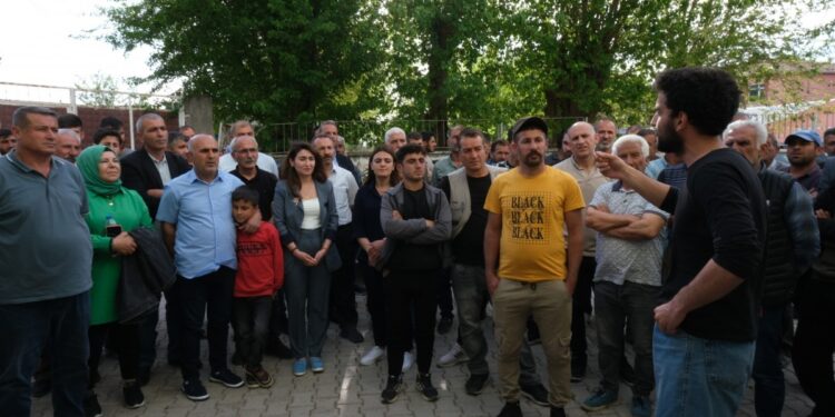 GES tehdidi altındaki mahalleye ziyaret