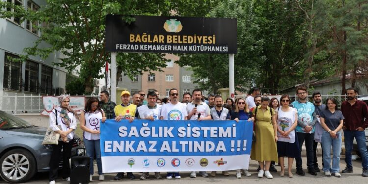 Depremde yıkılan ve yeniden inşa edilmeyen ASM için çağrı