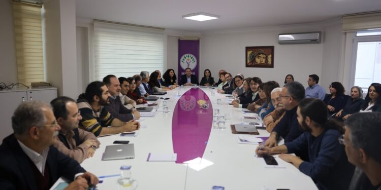 DEM Parti MYK’si ‘süreç’ planlaması çıkardı