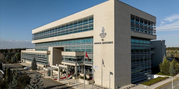 Kürtçe sözlük ‘örgütsel’ sayılmıştı: AYM’den ihlal kararı