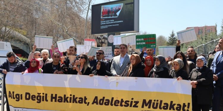 Mülakat mağduru öğretmenlerden bakana yanıt
