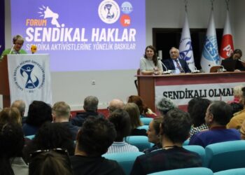 SES, uluslararası sendikal örgütlerin katılımıyla forum düzenledi