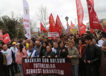 Eskişehir’de ‘tutuklular serbest bırakılsın’ çağrısı