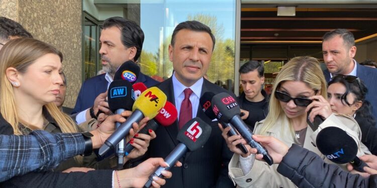 CHP İl Başkanı’ndan Önder’in tedavi gördüğü hastaneye ziyaret