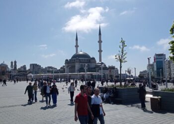 İstanbul’da 3 saatte 51 deprem