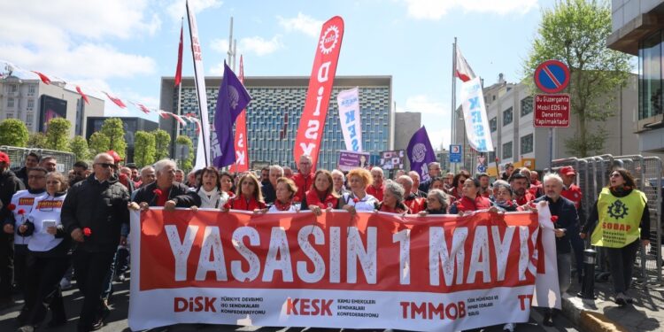 1 Mayıs’ta katledilenler anıldı: Barış için 1 Mayıs alanlarında olalım