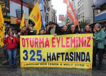 KHK’liler: Ülkeyi yönetenler halka hukuksuzluk dayatıyor