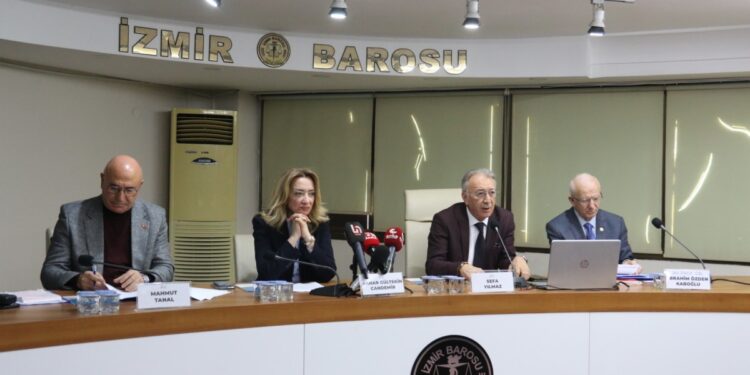 İzmir Barosu’ndan ‘Faşizmin hedefinde; Barolar ve Avukatlar’ paneli