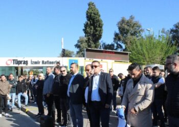 Binlerce TÜPRAŞ işçisi iş bıraktı