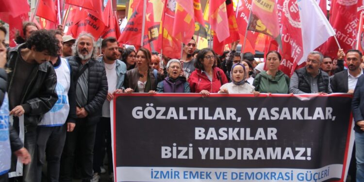 İstanbul ve İzmir’deki gözaltılara tepki: Mücadele engellenemeyecek