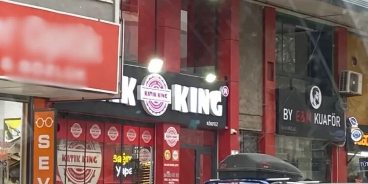 Tavuk dönerden zehirlenenlerin sayısı 300’ü geçti