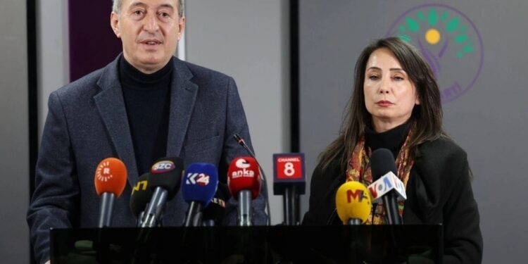 DEM Parti Eş Genel Başkanları’ndan Polat için çağrı: Ağır hasta tutsaklar tahliye edilsin