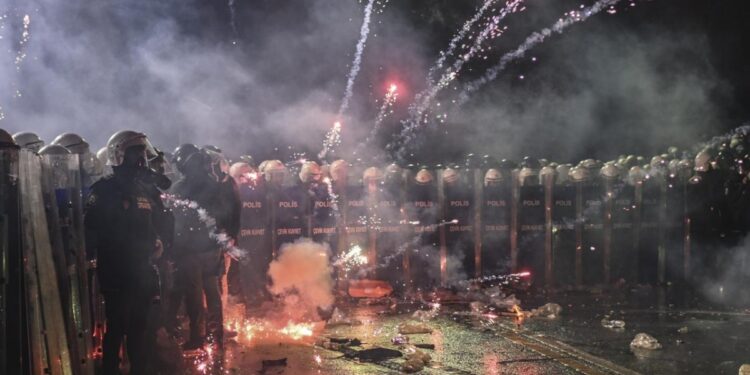 Tutuklu ve ev hapsindeki 28 kişi hakkında tahliye kararı