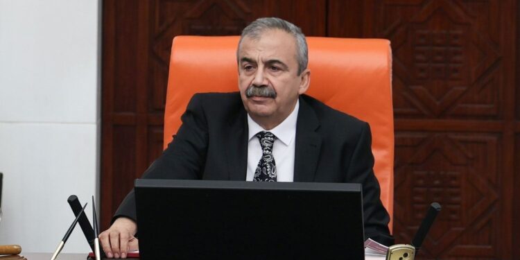 Leyla Güven’den Önder’e ‘geçmiş olsun’ mesajı