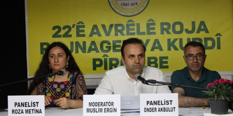 Silopiya’da ‘Dünden bugüne Kürt basını’ konulu panel