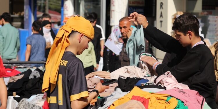 Ekonomik kriz alım gücünü düşürdü: Artık kimse geçinemiyor