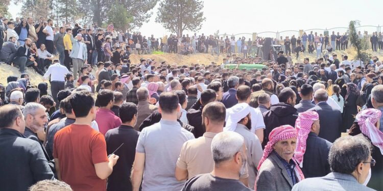 Riha’da göçükte yaşamını yitiren 3 işçi defnedildi