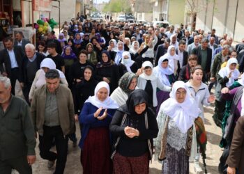 Binevş Altay’ın taziyesine ziyaret: Çözümle saldırı bir arada olmaz