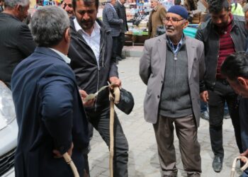 Çoban Pazarı’nda sıkı pazarlık