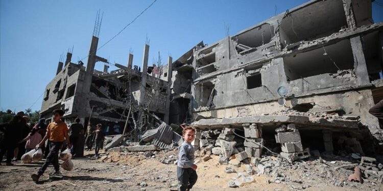 İsrail’in saldırılarında 30 kişi hayatını kaybetti