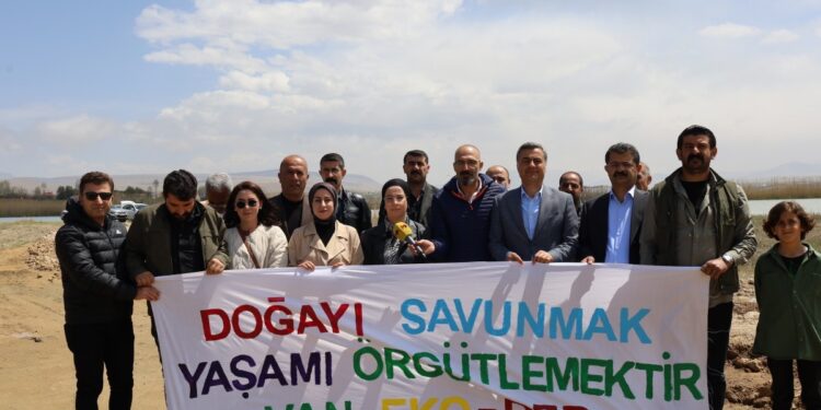 Xorkom’da 1 ayda 3 yangın