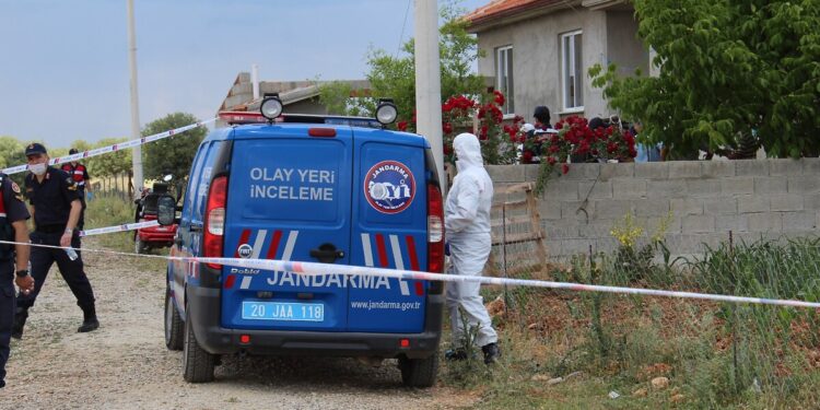 14 yaşında baba katili oldu