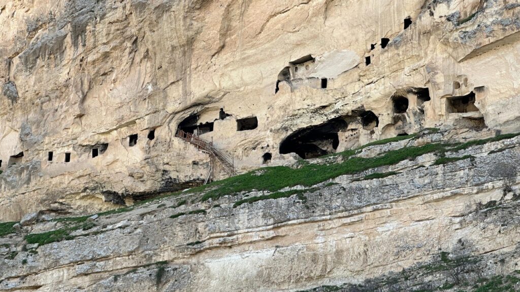 4 Katlı, 25 Odalı... Tunceli'deki Sırlarla Dolu 'İn Delikleri' İçin Harekete Geçiliyor