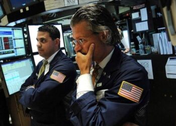 ABD borsaları sert düşüşle açıldı