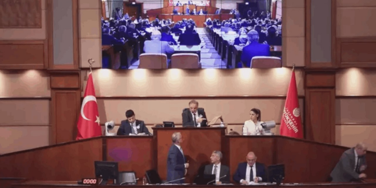 AKP Grubunun Önerileri İBB Meclisinde Reddedildi