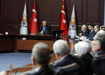 AKP MYK Pazartesi Toplanıyor… DEM Parti Detayı Dikkat Çekti