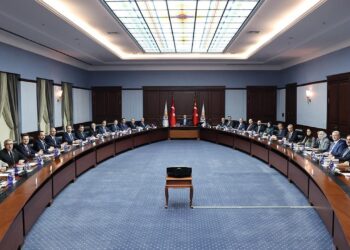 AKP MYK Toplandı! Masada Hangi Konular Var?