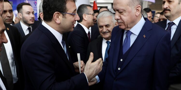 AKP'ye yakın şirketten çarpıcı anket