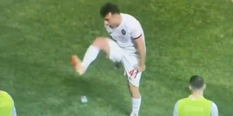 Amedspor-Çorum FK Maçında Ortalık Karıştı