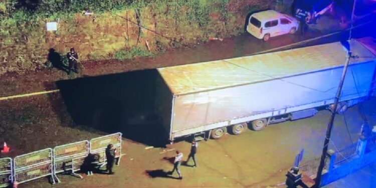 Artvin’de Göçmen Kaçakçılarına Baskın