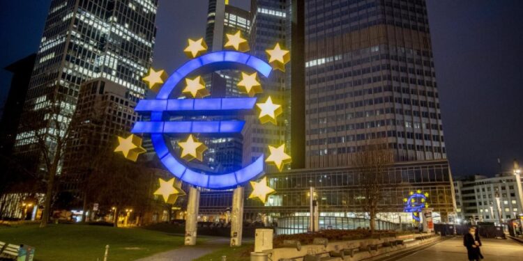 Avrupa Merkez Bankası'ndan Flaş Faiz Kararı