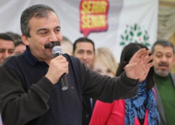 Aydın ve sanatçılardan Önder için geçmiş olsun mesajı