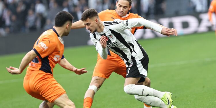 Başakşehir'den Beşiktaş'a Soğuk Duş