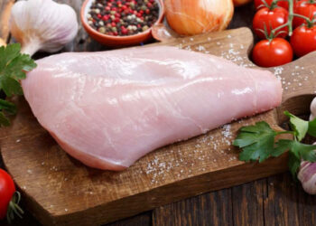 Beyaz etlerinde ölümle sonuçlanabilecek bakteri tespit edilen Şenpiliç'ten açıklama: Üzgünüz