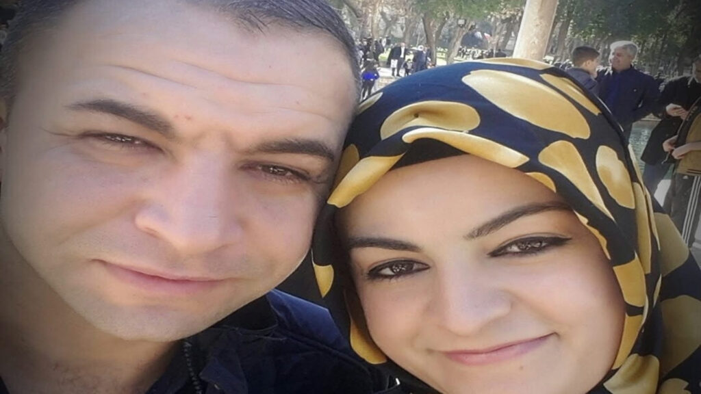 Boşanma aşamasındaki eşini, başkasıyla mesajlaştığı iddiasıyla öldürmüş