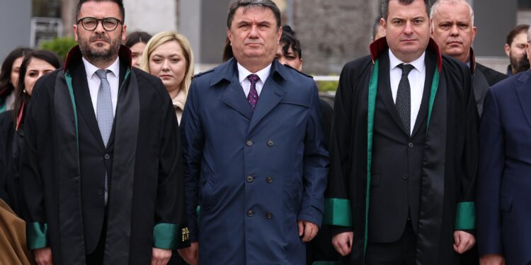 CHP'li Belediye Başkanı 'protestolara katıldığı' için ifadeye çağrıldı