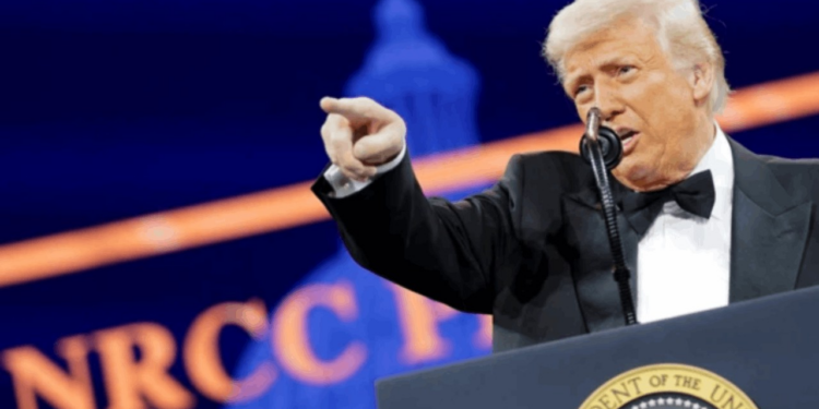 Çin'in Misillemesi Sonrası ABD Başkanı Trump'tan Şirketlere Çağrı