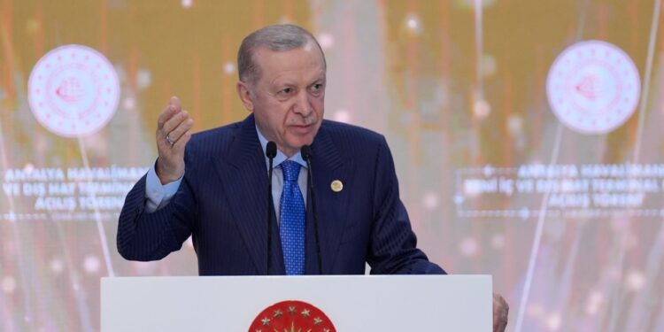 Cumhurbaşkanı Erdoğan'dan CHP'ye Sert Tepki: Vizyonumuza Erişemez