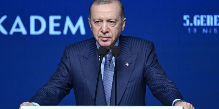 Cumhurbaşkanı Erdoğan'dan 'İstanbul Sözleşmesi' Çıkışı: Sözleşme Değil, Kanun Yaşatır