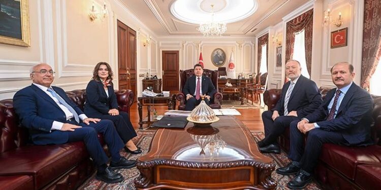 DEM Parti heyeti: Öcalan'ın durumu görüşüldü