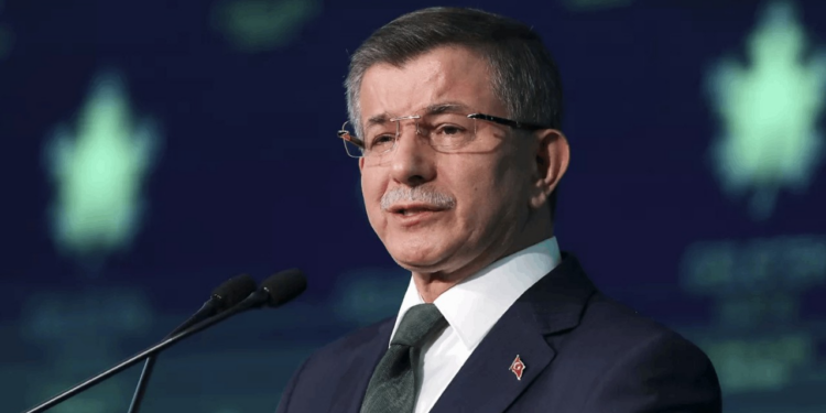 Davutoğlu, Sırrı Süreyya Önder'in Sağlık Durumu Hakkında Bakırhan'dan Bilgi Aldı